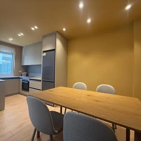 Iria 1 & 2 Apartament *