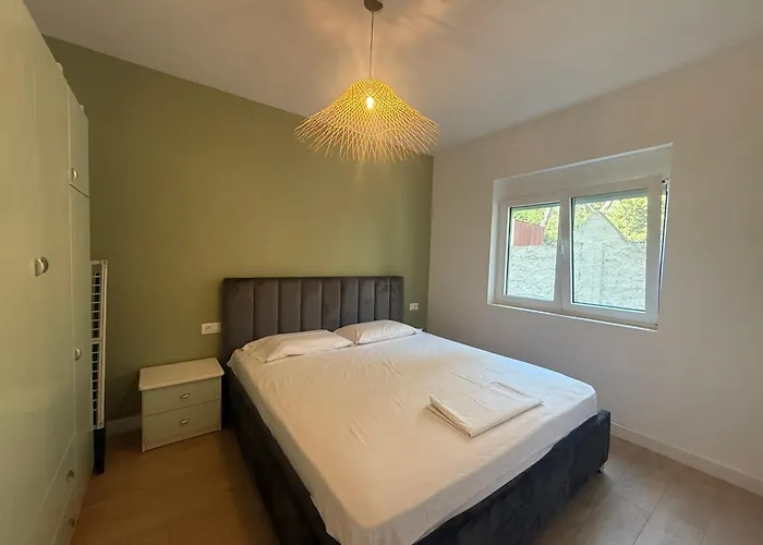 Iria 1 & 2 Apartament