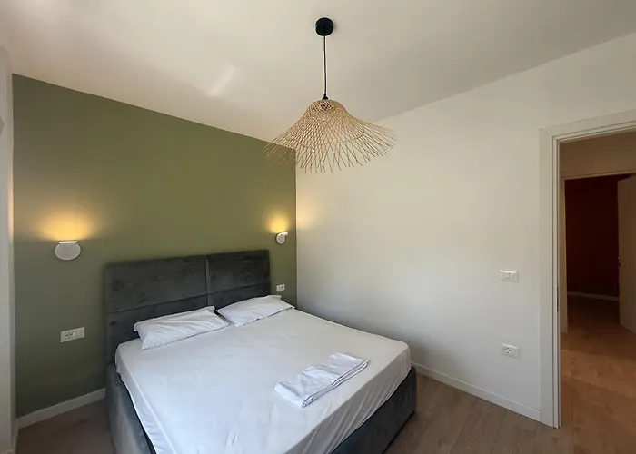 アパート Iria 1 & 2