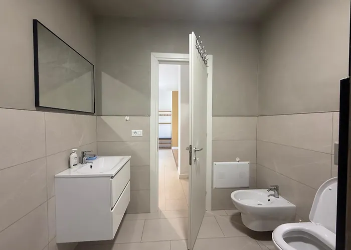 Iria 1 & 2 アパート *